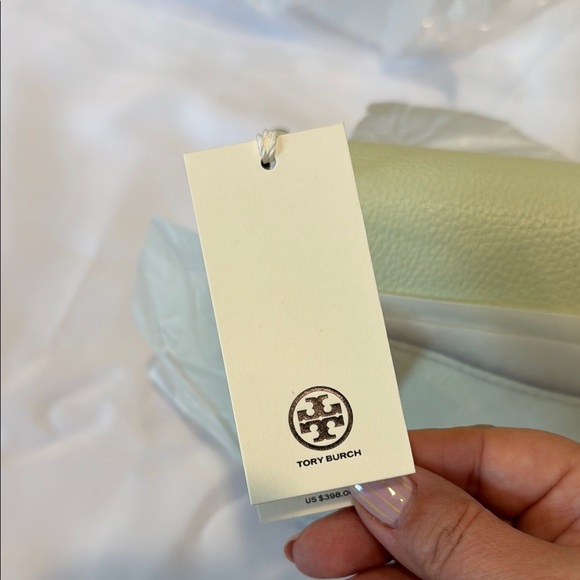 NWT Tory Burch Green and White Crossbody Bag with Flap Closure - Picture 5 of 9